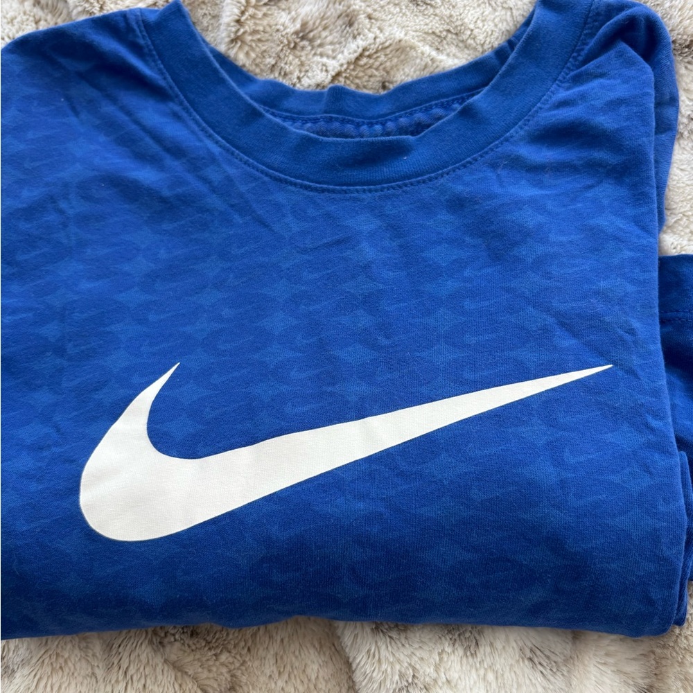 Like new ‘Nike Tee’ Athletic Training Shirt. Micro Logo Graphic on Electric Blue